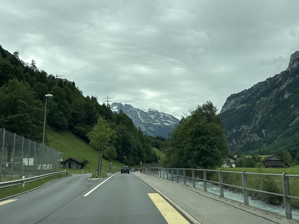 road-to-zermatt